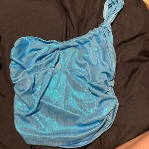 blue crop top